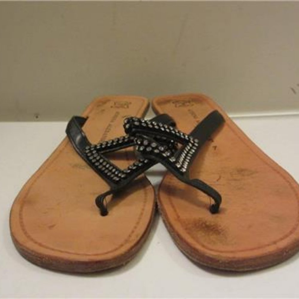 ATHENA ALEXANDER BLACK LEATHER  SANDAL 7